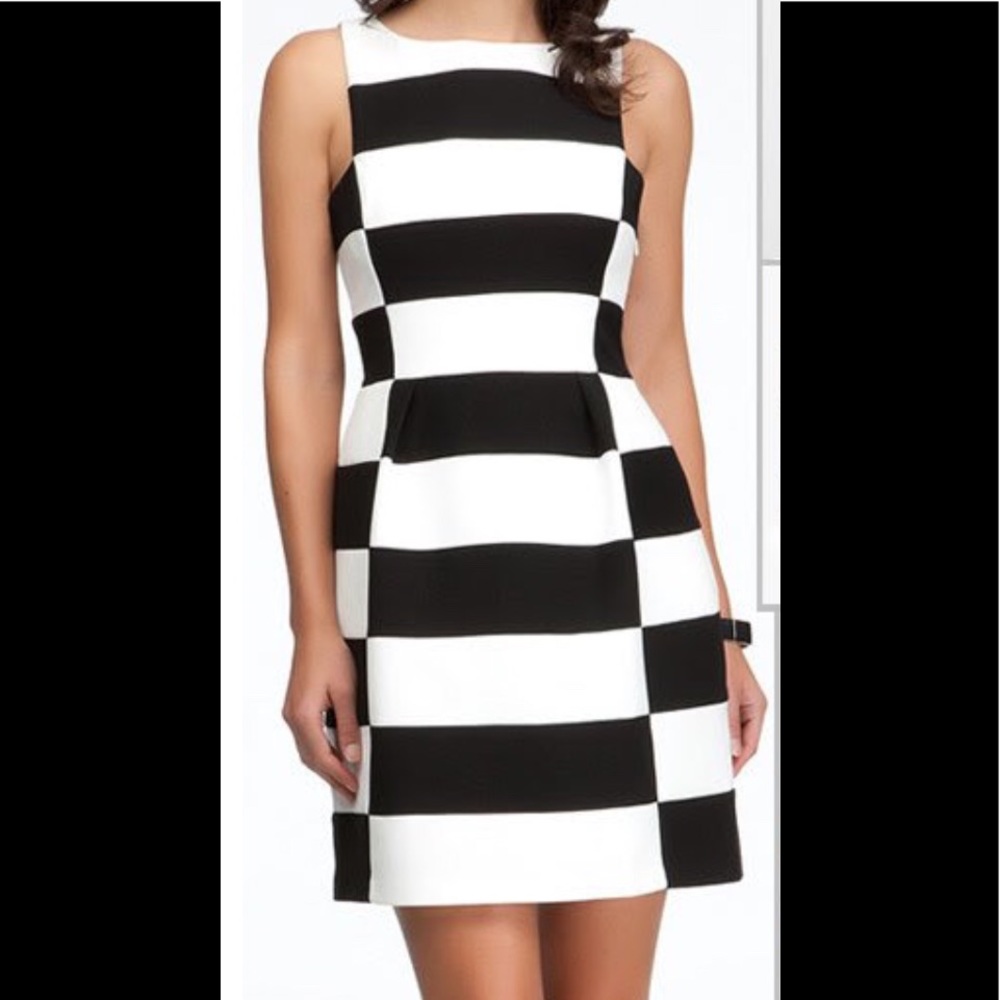 NWT Bebe Boatneck Striped Dome Dress w/Pockets